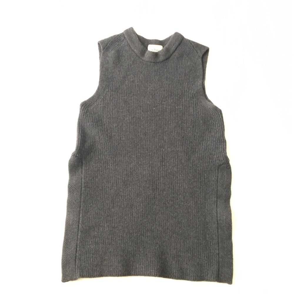 Wilfred • wool sleeveless sweater top